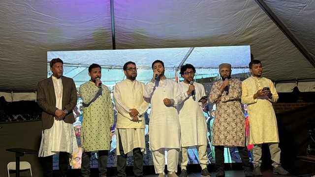 ছবি: উম্মাহ কালচারার গ্রুপের নাশিদ পরিবেশনা