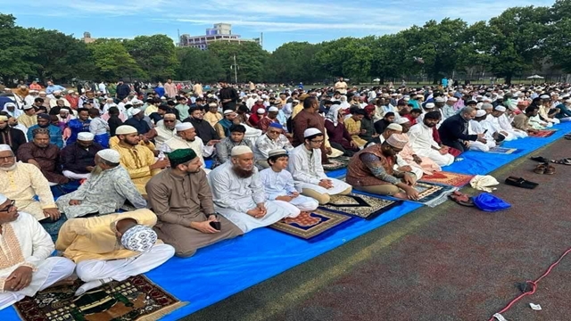 ব্রুকলিন ইসলামী সেন্টারের উদ্যোগে ঈদুল আজহার সর্ববৃহৎ জামায়াত সম্পন্ন