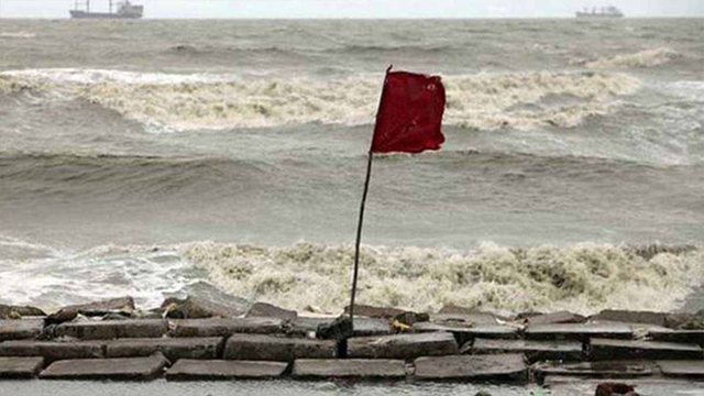 বঙ্গোপসাগরে লঘুচাপ, সমুদ্র বন্দরে সতর্ক সংকেত