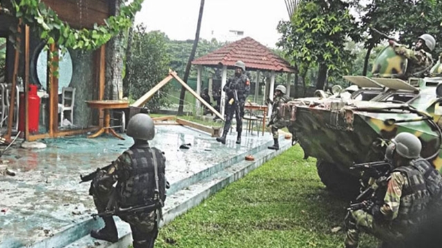 হলি আর্টিজান হামলা : ৭ জঙ্গির মৃত্যুদণ্ড কমিয়ে আমৃত্যু কারাদণ্ড 