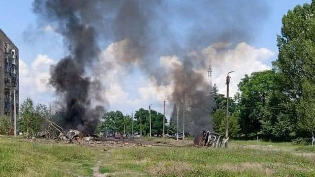 লভিভে রাশিয়ার রকেট হামলা, নিহত ৬