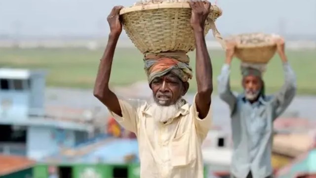 বাংলাদেশের নুন্যতম মজুরির বাড়ানোর তাগিদ আমেরিকান প্রতিনিধি দলের