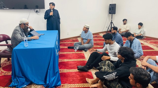 “ফ‍্যমিলি নাইট” প্রোগ্রামের বিশেষ আয়োজন ছিল মুনা ইয়্যুথ অ্যান্ড ইয়াং সিস্টার্স প্যরালাল সেশন উইথ উস্তাদ আবু সামিহা সিরাজ