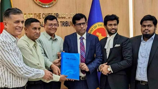 শেখ হাসিনার বিচারে আনুষ্ঠানিক অভিযোগ দাখিল ট্রাইব্যুনালে