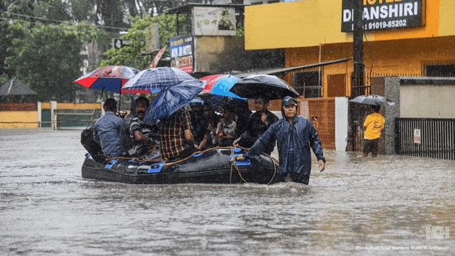 উত্তর ভারতে ভূমিধস ও বন্যায় ৩৪ জনের মৃত্যু