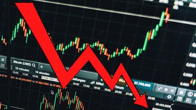 ৫০% শুল্ক আরোপের পর ভারতের শেয়ার বাজারে ধস