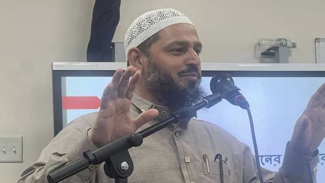 ছবি: মুনা ন্যাশনাল অ্যাসিস্ট্যান্ট এক্সিকিউটিভ ডিরেক্টর আহমেদ আবু উবায়দা