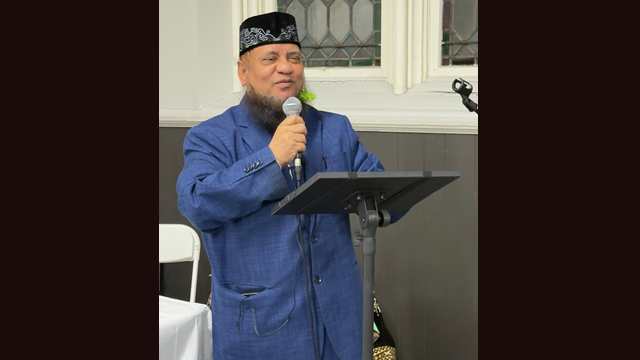 ছবি: আল-কুরআন দাওয়াহ সেন্টারের চেয়ারম্যান এবং মুনা ন্যাশনাল অ্যাসিস্ট্যান্ট এক্সিকিউটিভ ডিরেক্টর প্রফেসর ড. রুহুল আমিন।