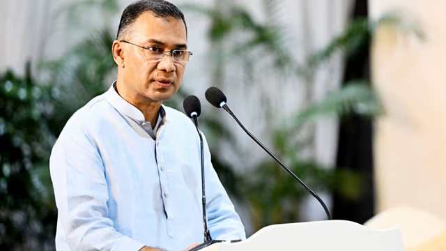 বৈশ্বিক জ্বালানি সংকটের মধ্যে ঈদ-পরবর্তী চ্যালেঞ্জের মুখে বাংলাদেশের নতুন সরকার