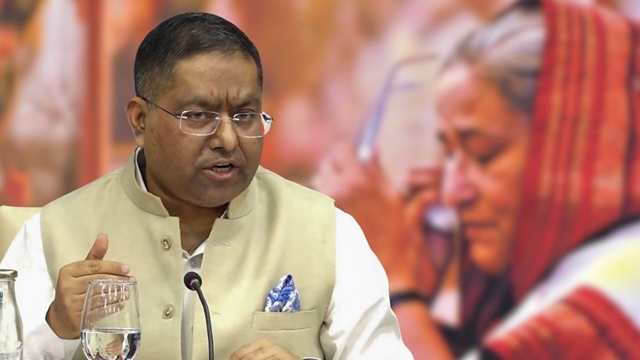 হাসিনাকে প্রত্যর্পণের অনুরোধ পর্যালোচনা করছে ভারত