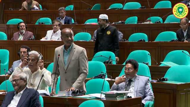 সংবিধান সংশোধনের জন্য বিশেষ কমিটি গঠনের উদ্যোগ নিল সরকার