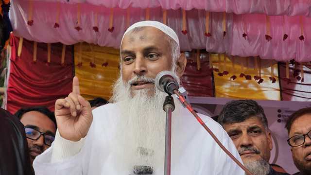 ওয়াকফ সম্পত্তির ওপর কঠোর অবস্থানে যাচ্ছে বাংলাদেশ সরকার