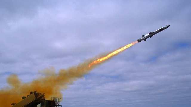 চীনা সুপারসনিক জাহাজ-বিধ্বংসী ক্ষেপণাস্ত্র কেনার চুক্তির কাছাকাছি ইরান