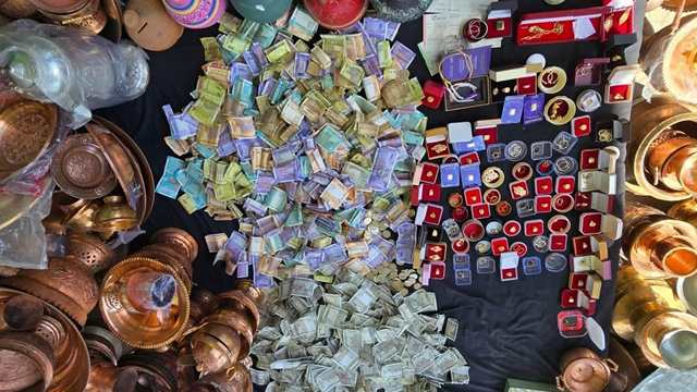 ইরানের প্রতি সংহতি জানিয়ে ব্যাপক ত্রাণ কার্যক্রম শুরু করল কাশ্মীর 