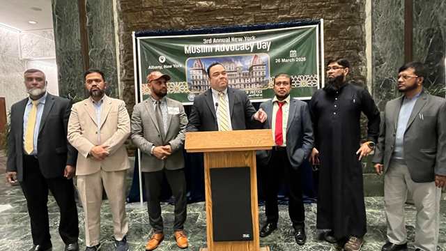 ছবি: বক্তব্য দিচ্ছেন অ্যাসেম্বলিম্যান এরিক মারটিন ডিলান