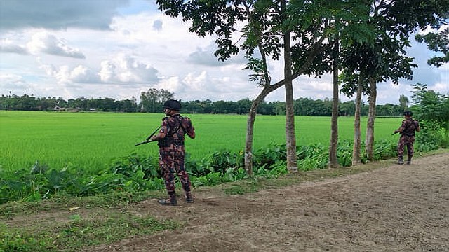 বাংলাদেশ সীমান্তে ভারতের নতুন কাঁটাতারের বেড়া নির্মাণে বিজিবির বাধা